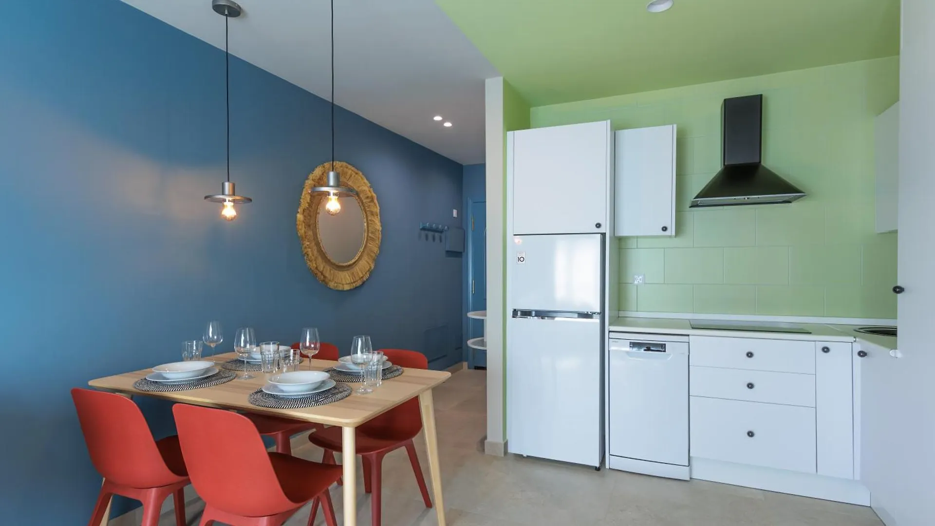 Ocean View 2 Bedrooms Flat - Air Conditioning & Free Parking & Wi-Fi Puerto del Rosario